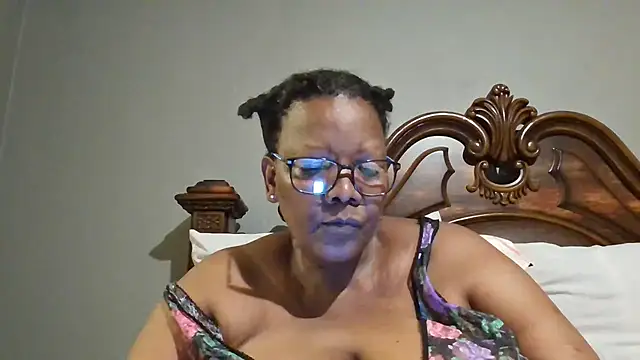Snapshot of SEXYBOOBSNASS chatting on January 2025 09:24:01 PM SEXYBOOBSNASS online show from January 2025 09:24:01 PM
