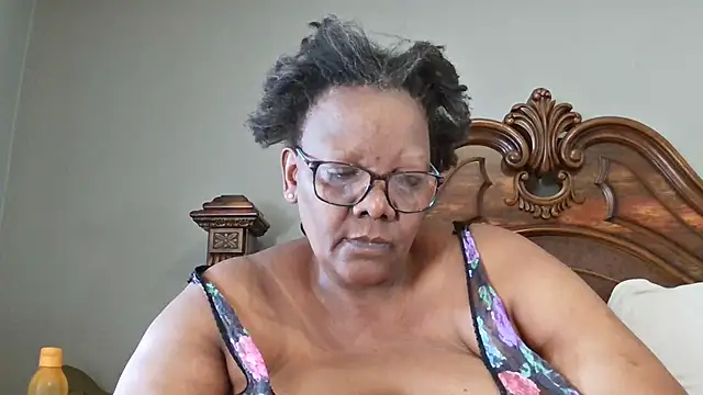 Snapshot of SEXYBOOBSNASS chatting on February 2025 08:18:02 AM SEXYBOOBSNASS online show from February 2025 08:18:02 AM