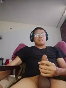 Snapshot of Mghty-cockl88 chatting on February 2026 03:41:02 PM Mghty-cockl88 online show from February 2026 03:41:02 PM