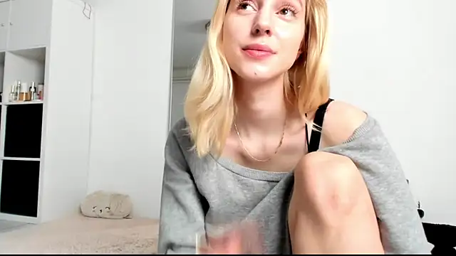 KenzieDawton online show from December 2024 04:41:02 AM