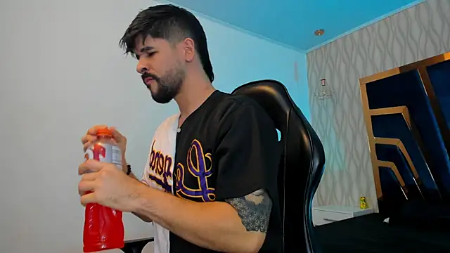 Petesevans online show from November 2025 11:14:02 PM