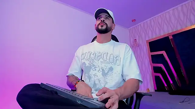 Petesevans online show from February 2026 11:24:02 PM