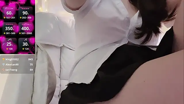 Tw Zoella online show from April 2026 09:39:33 PM