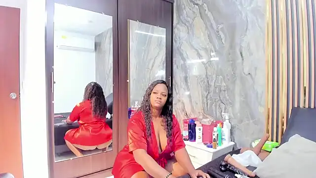 LauraSaenz01 online show from February 2025 03:21:02 AM