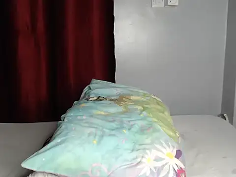 Naughtymis online show from October 2025 08:41:02 PM