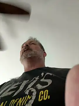 Bronco9602 online show from October 2025 06:52:01 PM