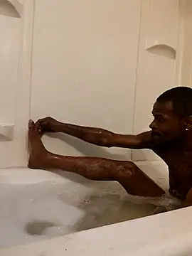 Maculine Stayr online show from December 2024 01:02:02 PM