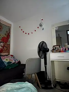 kiaraglam2 online show from October 2025 02:35:02 PM