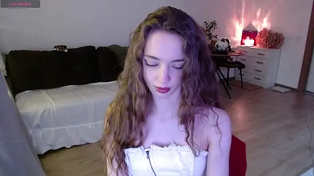 Snapshot of Weeissy chatting on December 2024 05:02:01 PM Weeissy online show from December 2024 05:02:01 PM