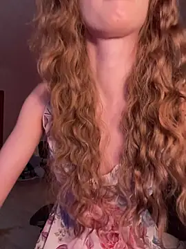 Snapshot of Weeissy chatting on October 2025 08:53:02 PM Weeissy online show from October 2025 08:53:02 PM