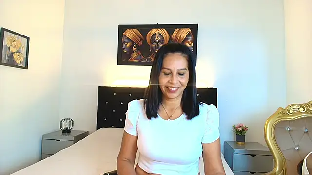 Shanon mature online show from April 2026 07:48:01 PM