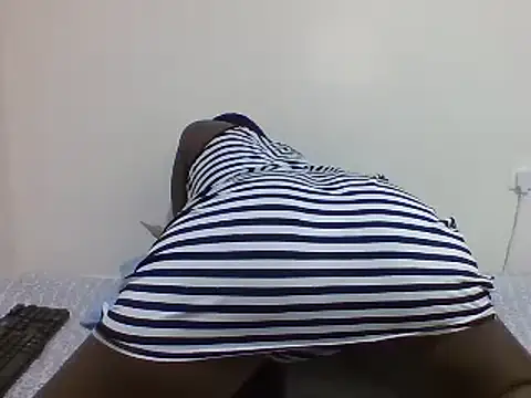 sweetelle09 online show from February 2025 10:31:01 PM