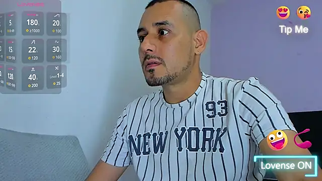 jhonyalzate2 online show from January 2025 01:12:02 AM