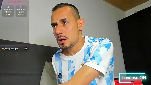 jhonyalzate2 online show from February 2026 01:56:02 AM