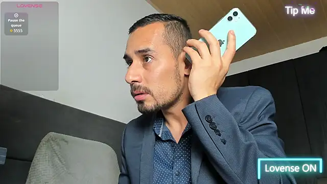 Snapshot of jhonyalzate2 chatting on July 2026 12:37:02 AM jhonyalzate2 online show from July 2026 12:37:02 AM