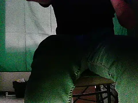 Snapshot of milkbull chatting on February 2026 11:31:02 PM milkbull online show from February 2026 11:31:02 PM