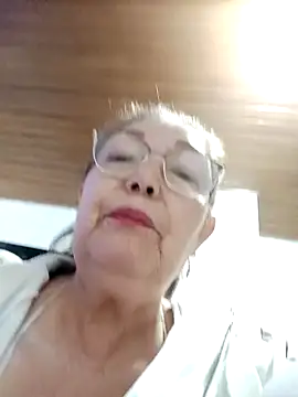 Vicky Rosse online show from February 2025 07:38:02 PM