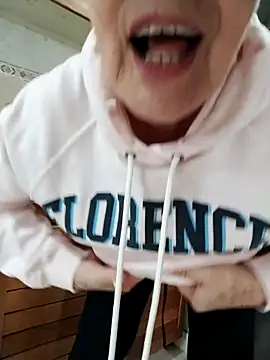 Snapshot of Vicky_Rosse chatting on March 2026 07:43:02 PM Vicky Rosse online show from March 2026 07:43:02 PM