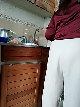 Snapshot of Vicky_Rosse chatting on March 2026 07:28:01 PM Vicky Rosse online show from March 2026 07:28:01 PM