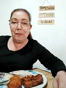 Snapshot of Vicky_Rosse chatting on April 2026 07:37:02 PM Vicky Rosse online show from April 2026 07:37:02 PM