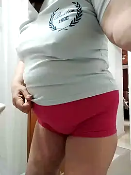 Snapshot of Vicky_Rosse chatting on April 2026 06:34:01 PM Vicky Rosse online show from April 2026 06:34:01 PM