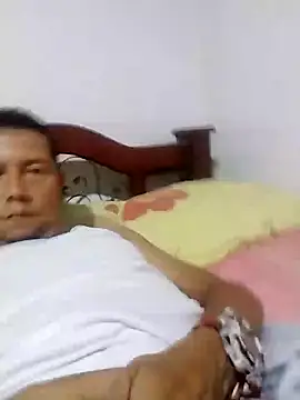 Snapshot of Lachuchaenlacara1988 chatting on December 2024 03:00:02 AM Lachuchaenlacara1988 online show from December 2024 03:00:02 AM