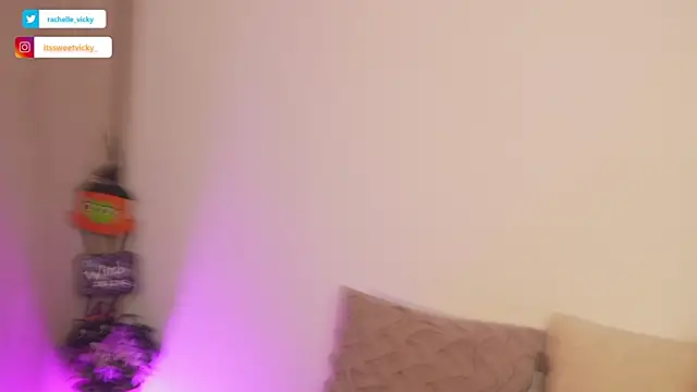 vicky rachell online show from October 2025 03:24:02 PM