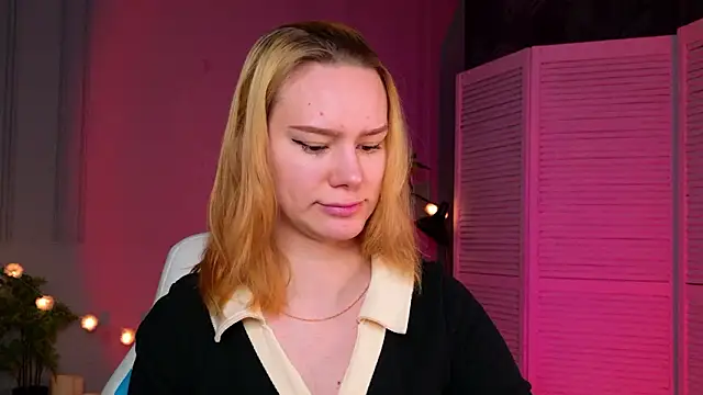 Ramona    online show from March 2026 06:08:01 AM