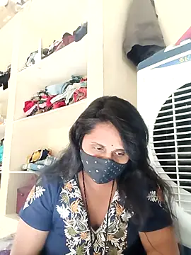 Indiantina online show from November 2025 09:41:01 AM