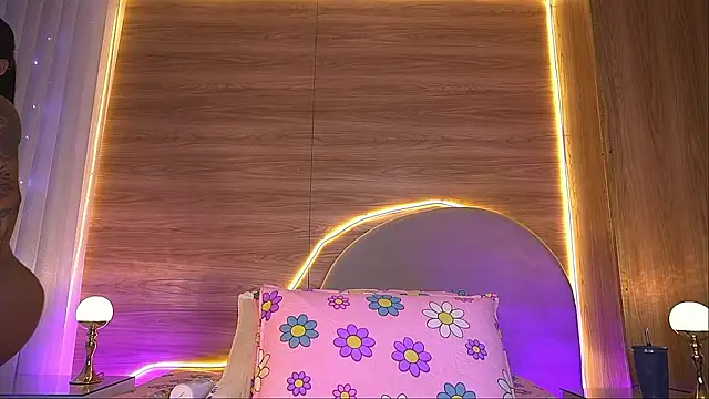 alexaa walker online show from February 2026 11:42:02 AM