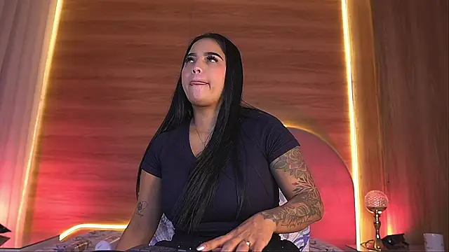 alexaa walker online show from April 2026 11:33:02 AM