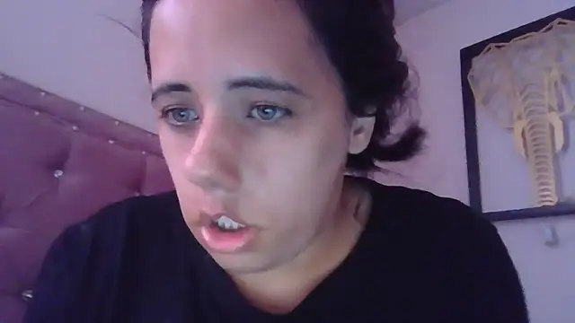 annarose19 online show from November 2025 04:18:02 PM