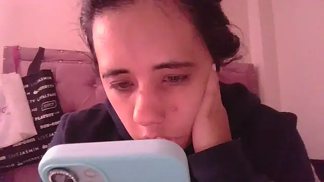 annarose19 online show from November 2025 04:53:01 PM