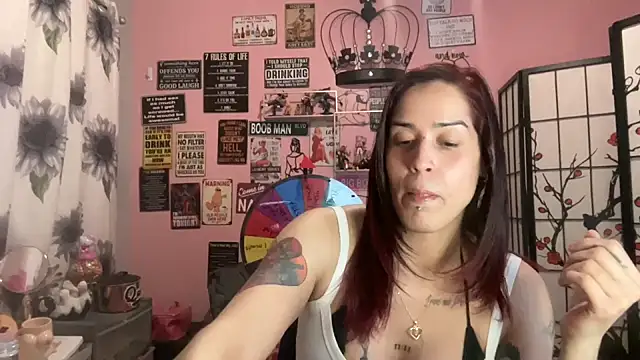 Snapshot of latinacubana chatting on February 2025 08:28:02 AM latinacubana online show from February 2025 08:28:02 AM