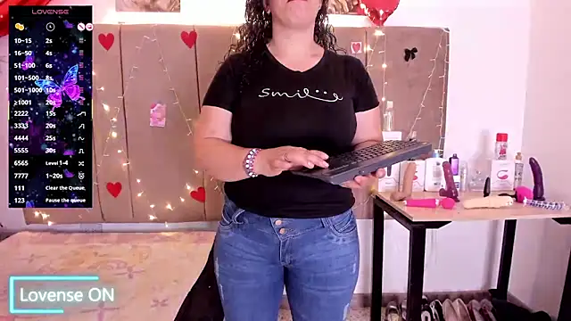 Zaly mature online show from October 2025 01:17:01 AM