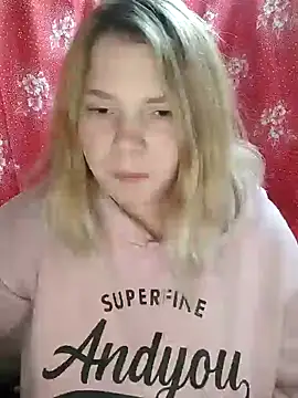 Snapshot of Zuli_Kiska chatting on December 2024 08:25:02 PM Zuli Kiska online show from December 2024 08:25:02 PM