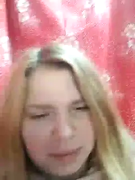Snapshot of Zuli_Kiska chatting on December 2024 08:26:02 PM Zuli Kiska online show from December 2024 08:26:02 PM