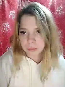 Snapshot of Zuli_Kiska chatting on January 2025 09:05:02 PM Zuli Kiska online show from January 2025 09:05:02 PM