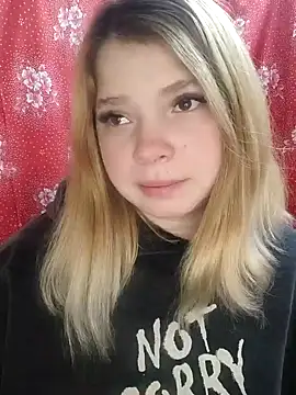 Snapshot of Zuli_Kiska chatting on February 2025 08:25:01 PM Zuli Kiska online show from February 2025 08:25:01 PM