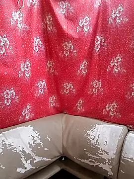 Snapshot of Zuli_Kiska chatting on September 2025 11:15:01 AM Zuli Kiska online show from September 2025 11:15:01 AM