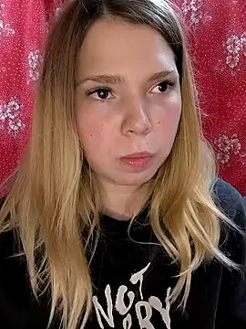 Zuli Kiska online show from October 2025 08:29:01 PM