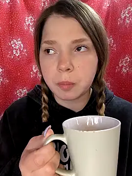 Zuli Kiska online show from March 2026 11:00:01 AM