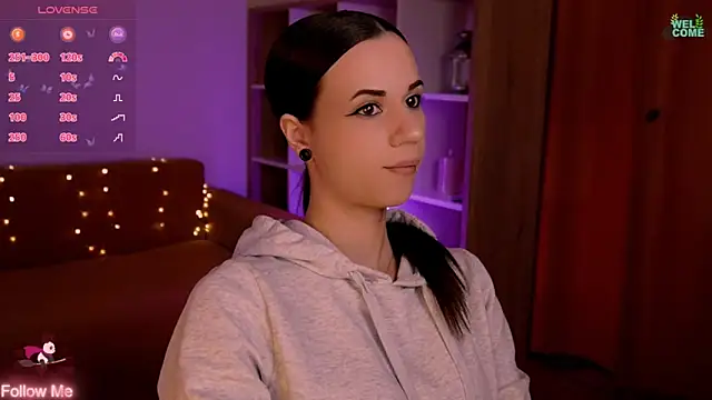 ItsAlisia online show from April 2026 06:00:02 AM