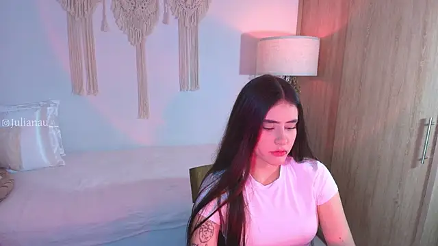 Snapshot of iriswest_ chatting on November 2025 12:38:02 AM iriswest online show from November 2025 12:38:02 AM