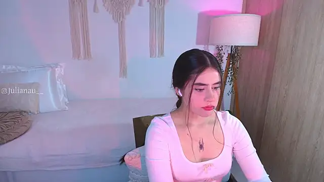 Snapshot of iriswest_ chatting on November 2025 11:32:02 PM iriswest online show from November 2025 11:32:02 PM