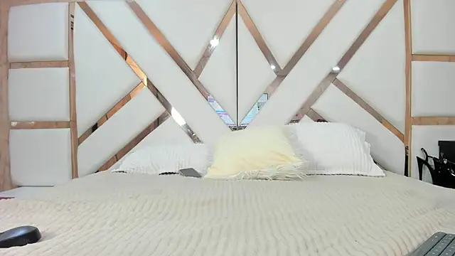 WowAna online show from March 2025 09:05:01 AM