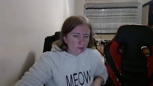 PeterAndJen online show from October 2025 06:36:01 PM