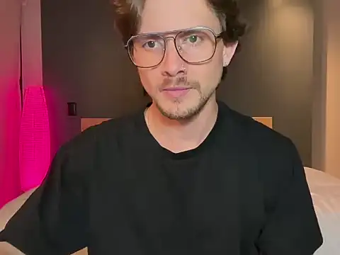 Snapshot of mcklister_kinky_feets chatting on February 2026 01:35:02 AM mcklister kinky feets online show from February 2026 01:35:02 AM