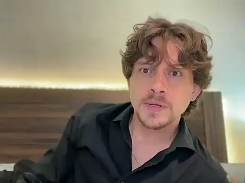 Snapshot of mcklister_kinky_feets chatting on February 2026 06:31:01 PM mcklister kinky feets online show from February 2026 06:31:01 PM