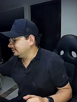 Snapshot of Javibell93 chatting on February 2026 03:27:02 AM Javibell93 online show from February 2026 03:27:02 AM